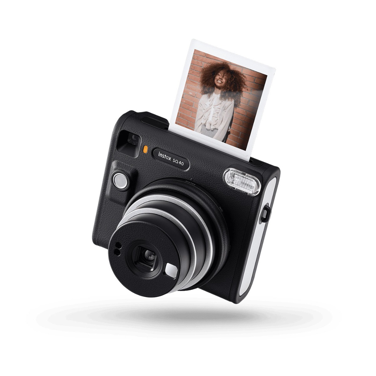 230111-instax-sq40-hero-with- 