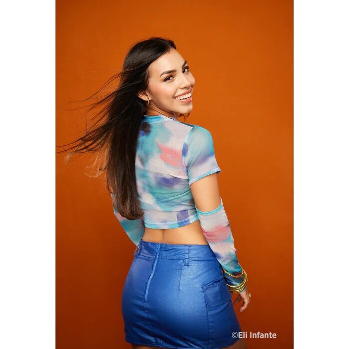 X-Drop Wrinkle-Resistant Backdrop - Thumbnail 5